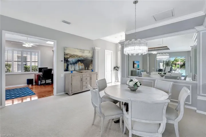 5917  Ashford  LN, Naples, FL 34110