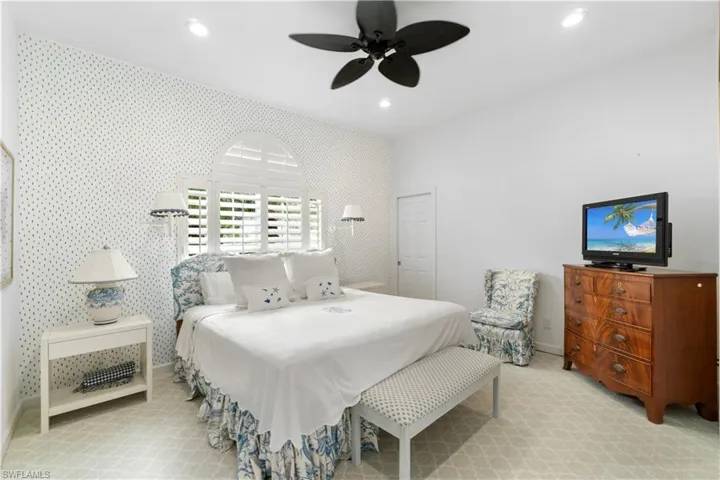 Guest room with en-suite