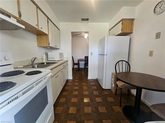 34 Desert Candle Cir, Lehigh Acres, Florida 33936