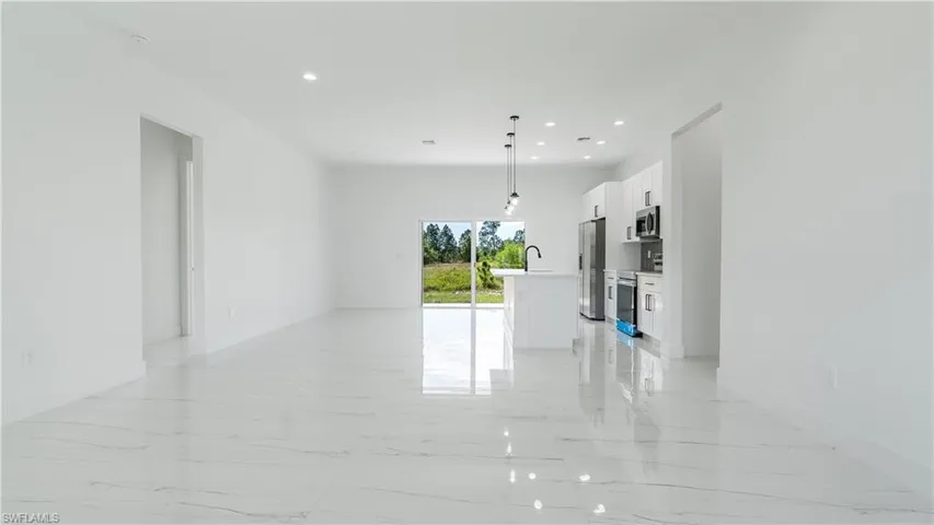 1038 Capetown Ave, Lehigh Acres Fl 33974