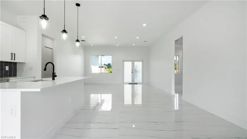 1038 Capetown Ave, Lehigh Acres Fl 33974