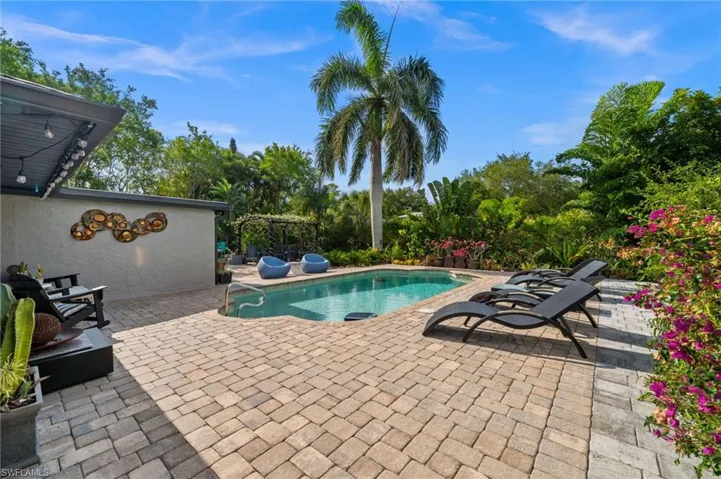 38 Willoughby Dr, Naples, Florida 34110