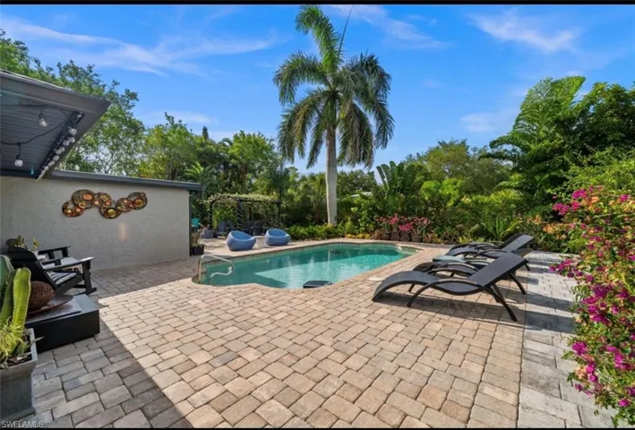38 Willoughby Dr, Naples, Florida 34110
