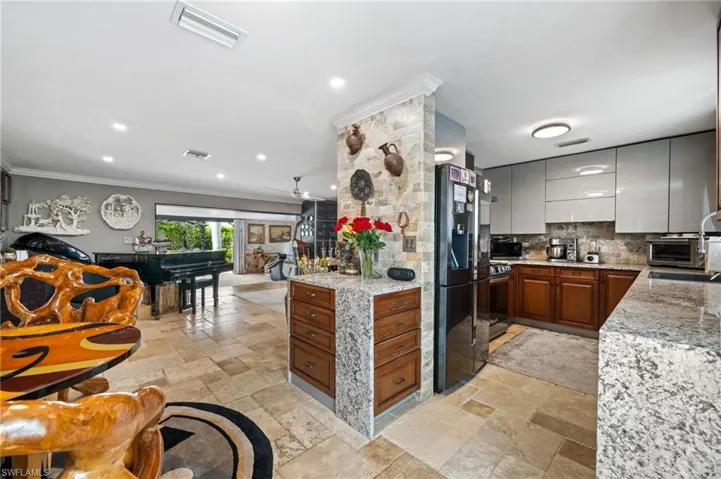 38 Willoughby Dr, Naples, Florida 34110