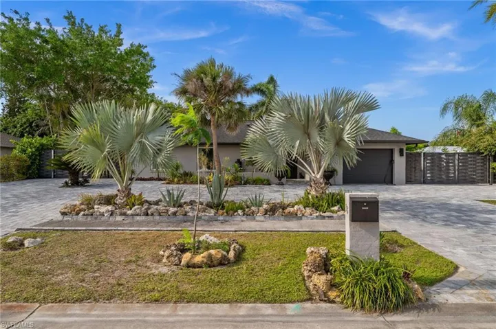 38 Willoughby Dr, Naples, Florida 34110