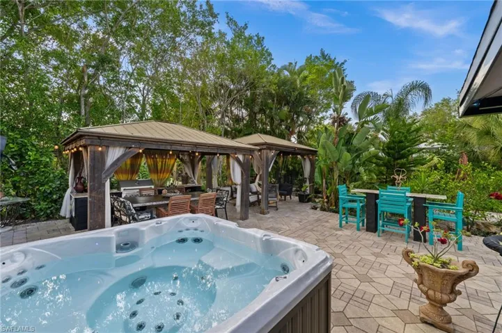38 Willoughby Dr, Naples, Florida 34110