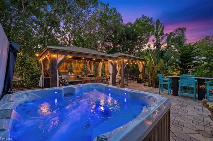 38 Willoughby Dr, Naples, Florida 34110