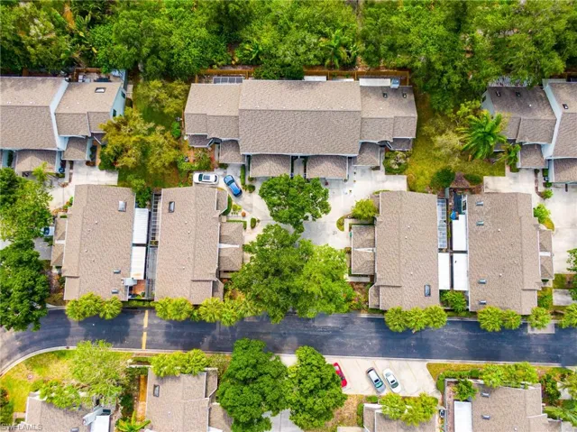 830  Meadowland  DR, Naples, FL 34108