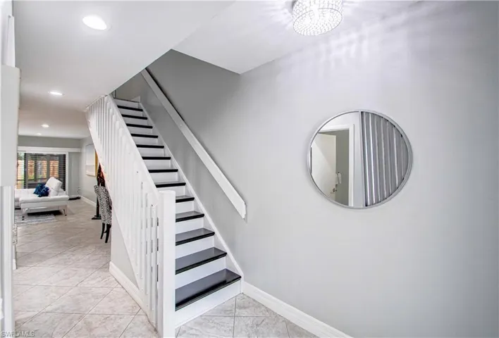 830  Meadowland  DR, Naples, FL 34108