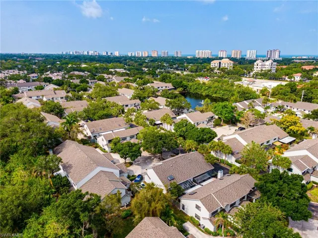 830  Meadowland  DR, Naples, FL 34108