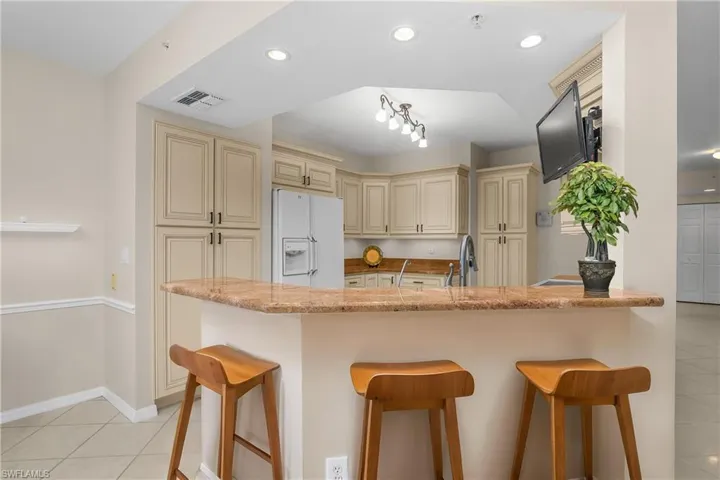 VIRTUAL-STAGING