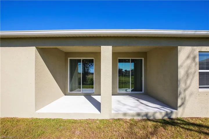 Model home - actual features may vary.