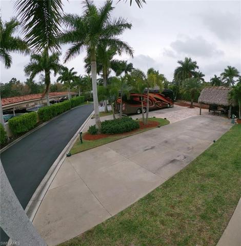 13536  Snook  CIR, Naples, FL 34114