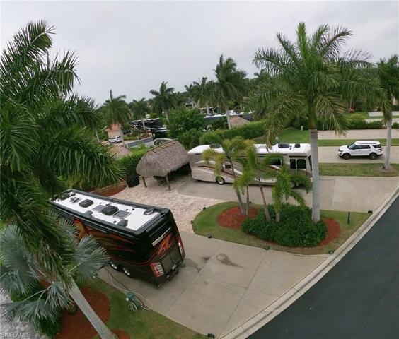 13536  Snook  CIR, Naples, FL 34114