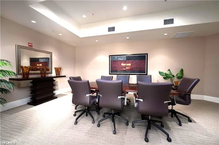 Office /meeting space