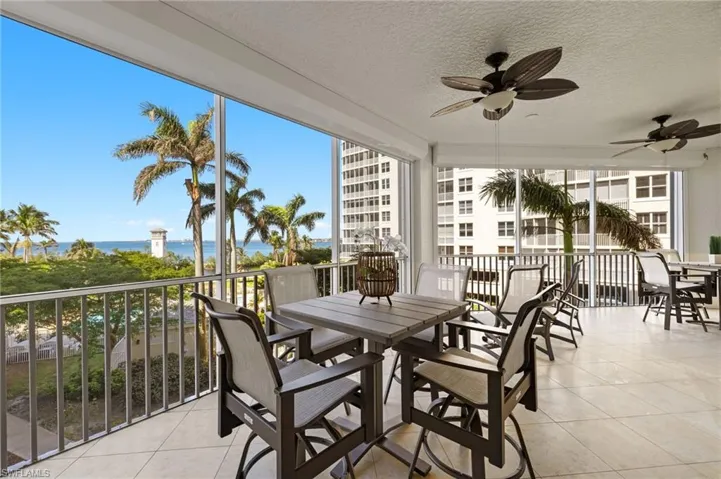Front Lanai overlooks the river & marina.