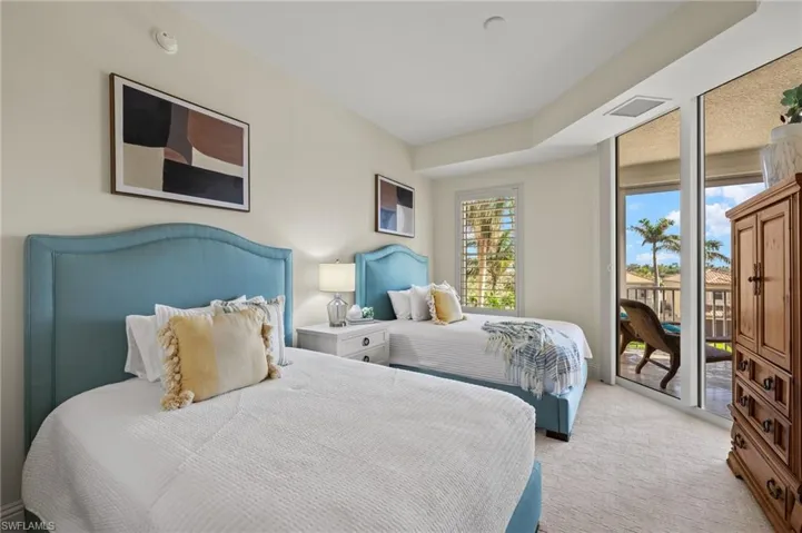 Guest BR 3 with access to rear lanai