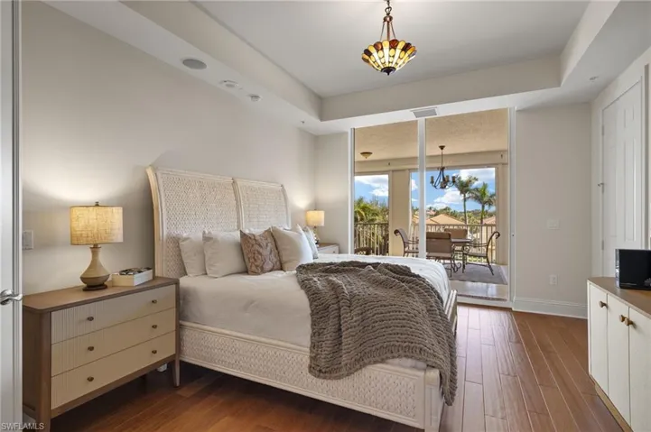 Guest BR 2 with access to rear lanai