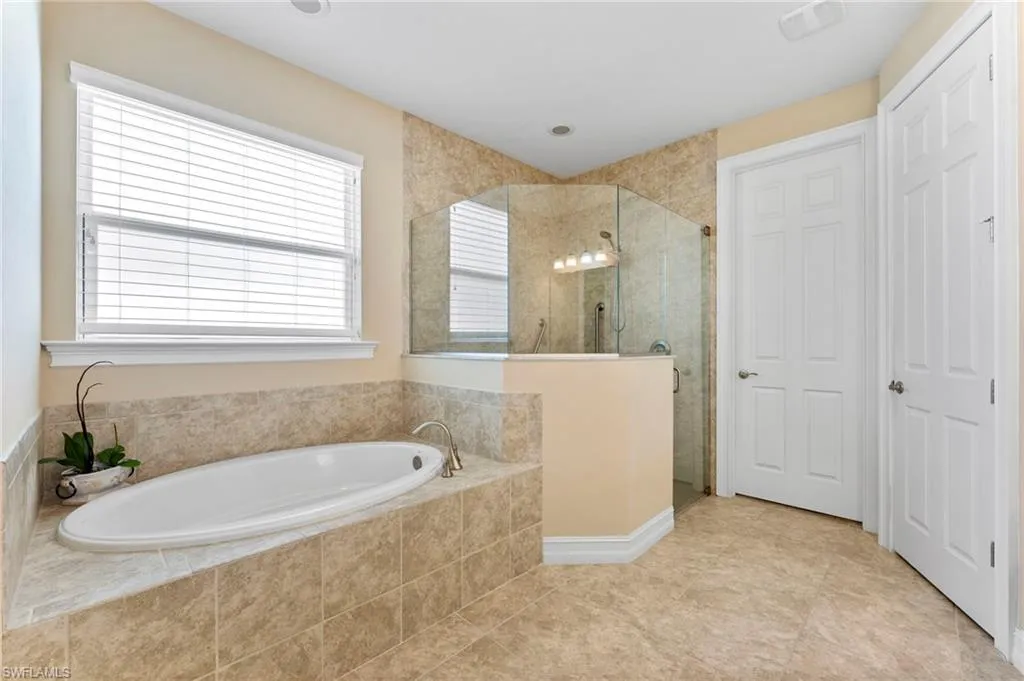 28212 Seasons Tide AVE, Bonita Springs, FL 34135,225034193