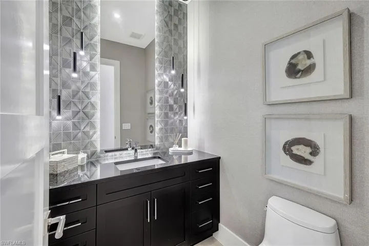 3208 Kumamoto Ln, Naples, Florida 34114