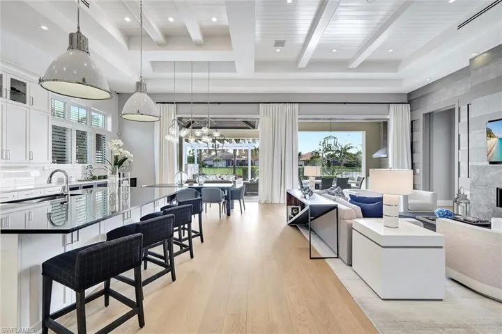3208 Kumamoto Ln, Naples, Florida 34114
