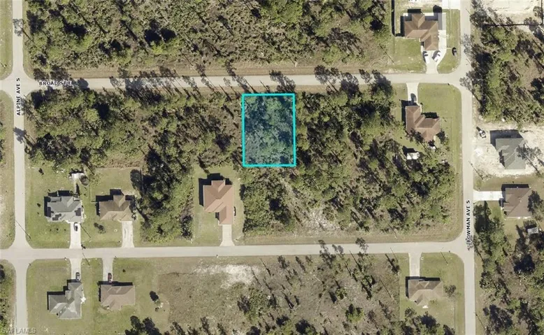 938 Broad St E, Lehigh Acres Fl 33974