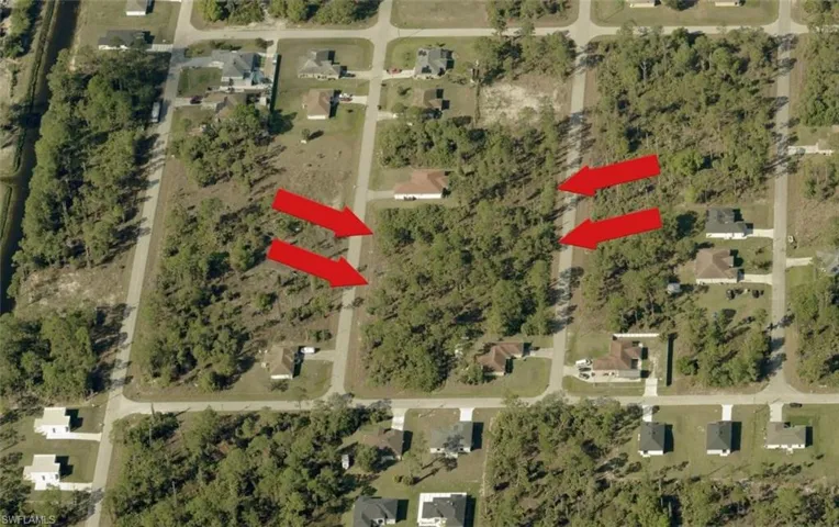 938 Broad St E, Lehigh Acres Fl 33974