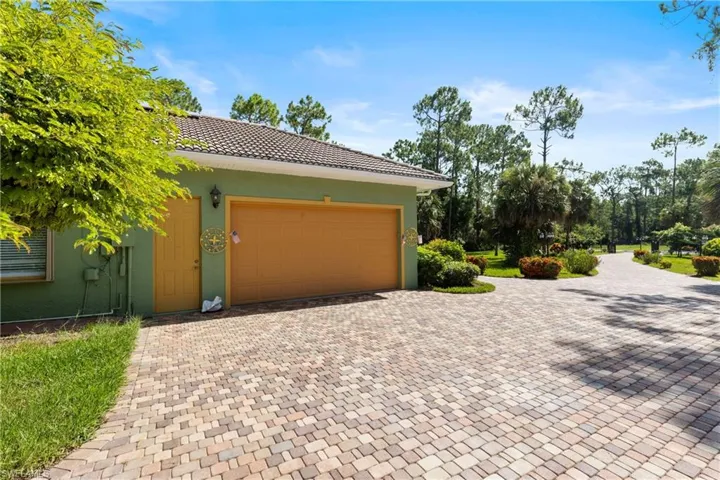 361  Weber N BLVD, Naples, FL 34120