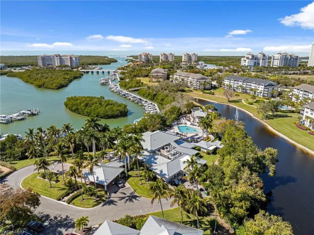 668 Wiggins Bay Dr B25, Naples, Florida 34110