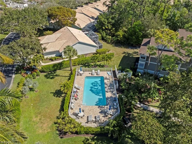 668 Wiggins Bay Dr B25, Naples, Florida 34110