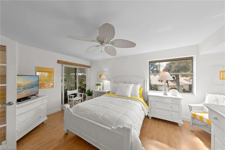 668 Wiggins Bay Dr B25, Naples, Florida 34110
