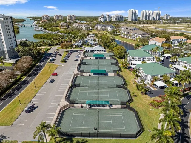 668 Wiggins Bay Dr B25, Naples, Florida 34110