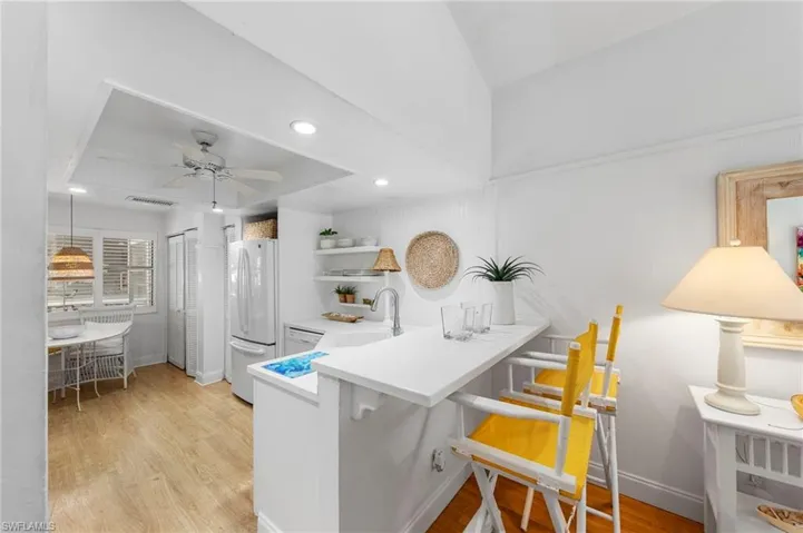 668 Wiggins Bay Dr B25, Naples, Florida 34110