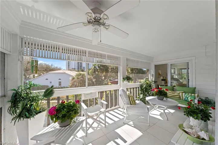 668 Wiggins Bay Dr B25, Naples, Florida 34110