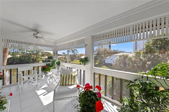 668 Wiggins Bay Dr B25, Naples, Florida 34110