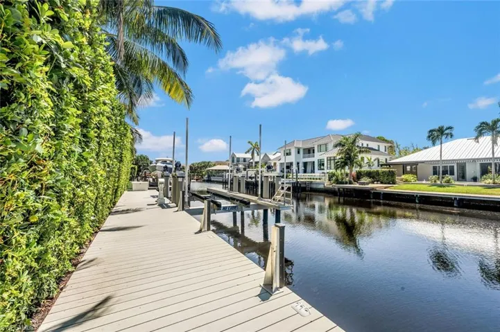 556 17th Ave S, Naples, Florida 34102