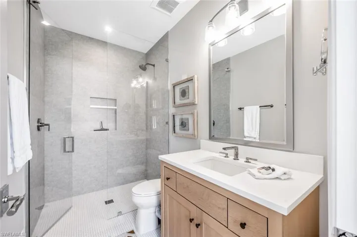 556 17th Ave S, Naples, Florida 34102