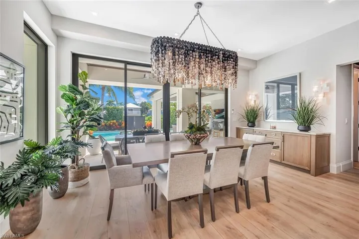 556 17th Ave S, Naples, Florida 34102