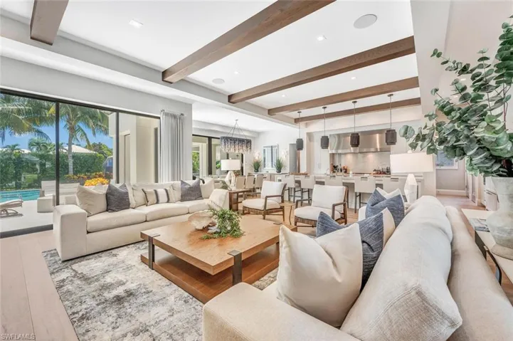 556 17th Ave S, Naples, Florida 34102