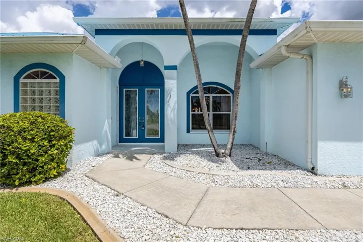 205 Sw 37th Ln, Cape Coral, Florida 33914