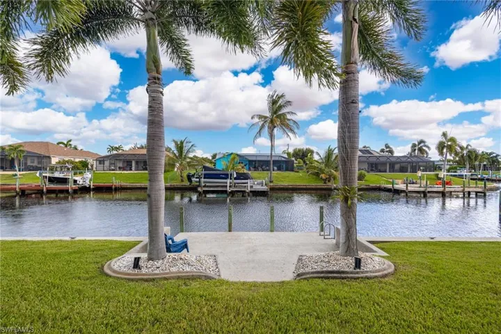 205 Sw 37th Ln, Cape Coral, Florida 33914