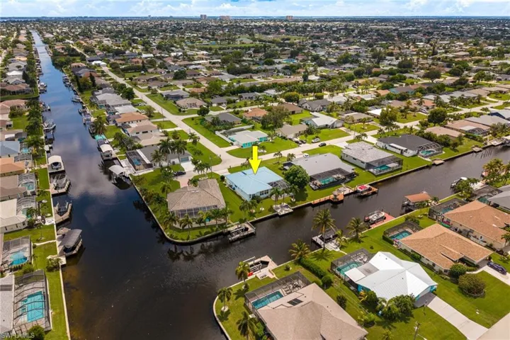 205 Sw 37th Ln, Cape Coral, Florida 33914