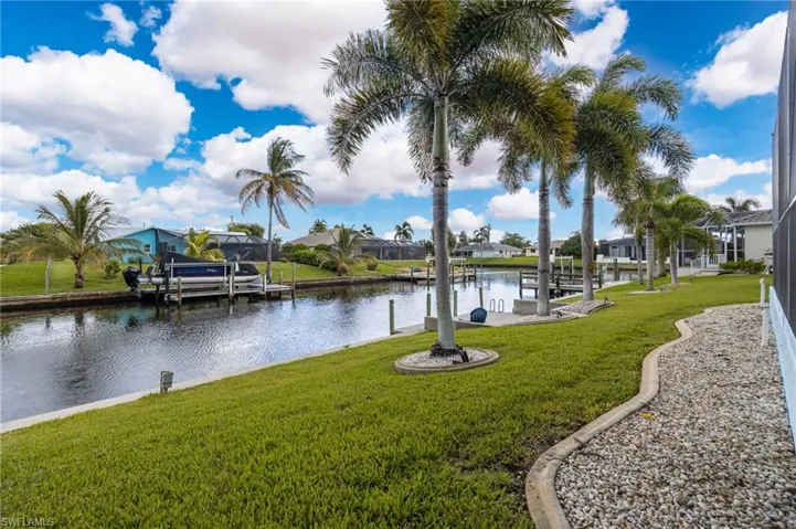 205 Sw 37th Ln, Cape Coral, Florida 33914