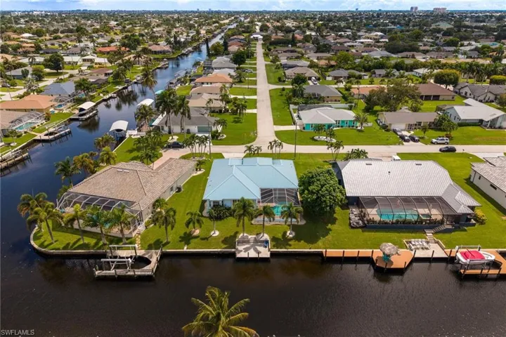 205 Sw 37th Ln, Cape Coral, Florida 33914