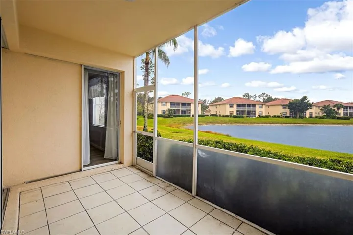 Beautiful Lake View, Access to Owner's Suite