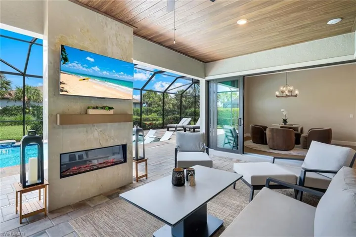 9151 Snowy Owl Way, Naples, Florida 34120