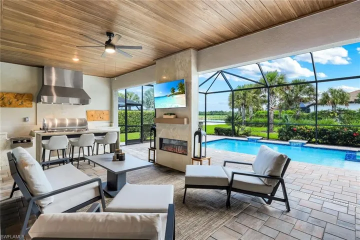 9151 Snowy Owl Way, Naples, Florida 34120