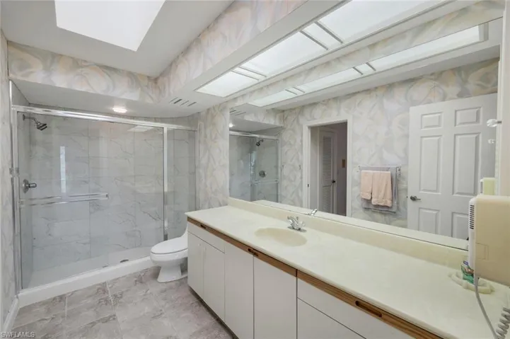 Guest Bathroom 2