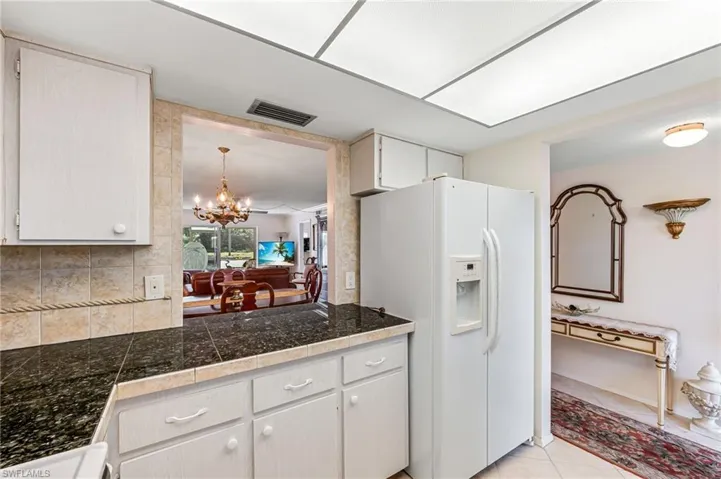 200 Valley Stream Dr # C4, Naples Fl 34113
