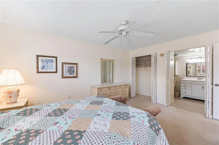 200 Valley Stream Dr # C4, Naples Fl 34113